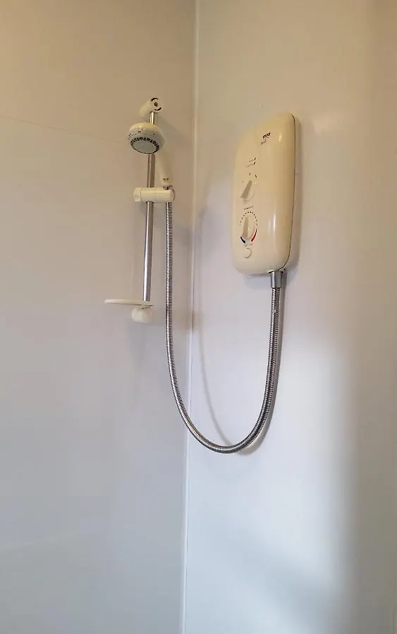 Aberdeen Sensational Stay: 4-Bedroom Serviced Apartment on Bedford Avenue